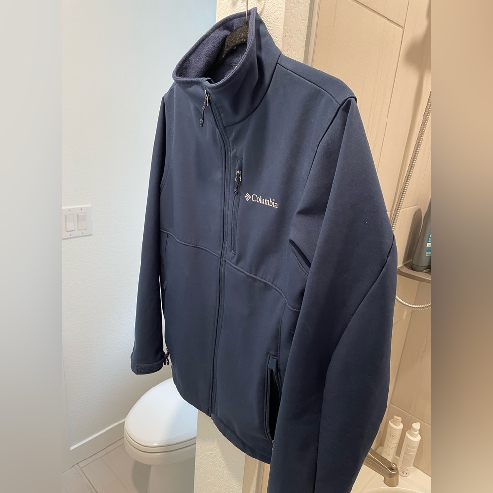 Columbia Softshell Navy Jacket - Medium - image 4